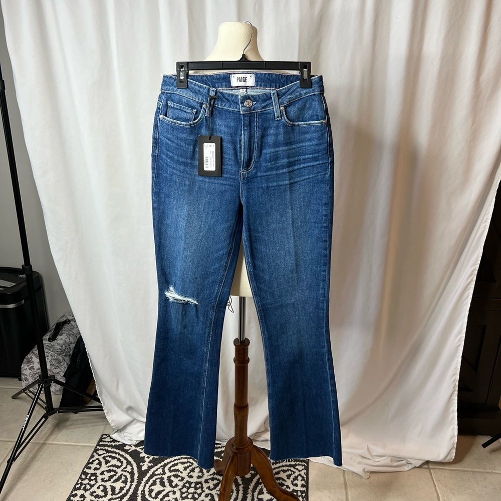 💙 New with Tags: PAIGE Laurel Canyon High-Rise Raw Hem Jeans – Size 28 💙
